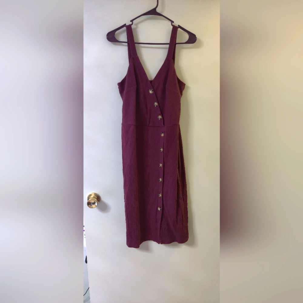 Burgundy short button dress